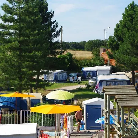Le Domaine Des Jonquilles 2* Saint-Alban (Cotes-d'Armor)