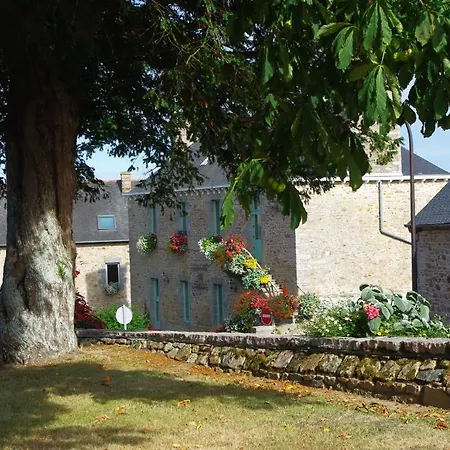 Le Domaine Des Jonquilles Camping Saint-Alban (Cotes-d'Armor)