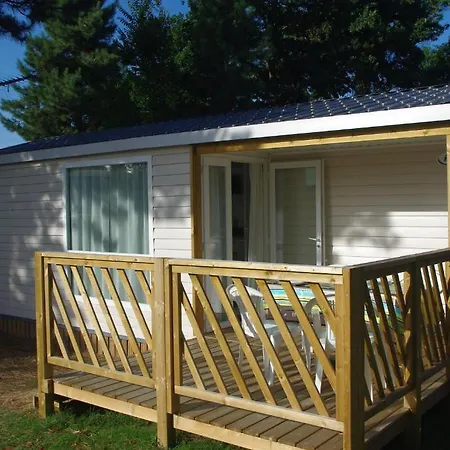 Le Domaine Des Jonquilles Camping 2*
